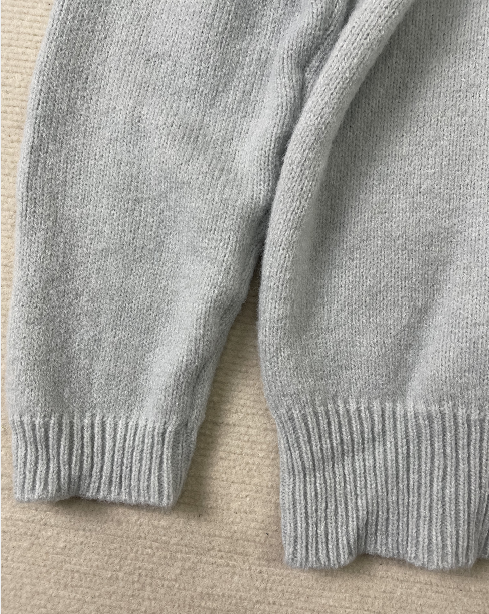 Auffälliger Unifarbener Pullover mit hohem Kragen