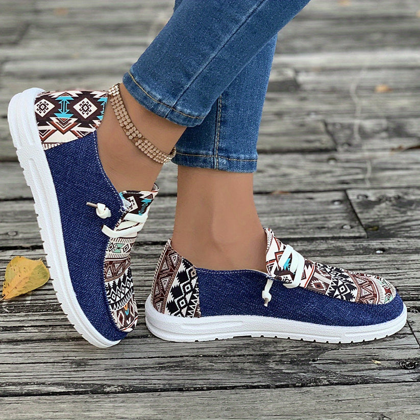 Canvas-Schuhe mit Tribal-Muster