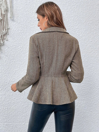 Lässiger Blazer mit Rüschen