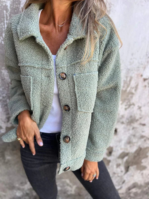Heidi-Mode | Kurze Strickjacke aus Wolle