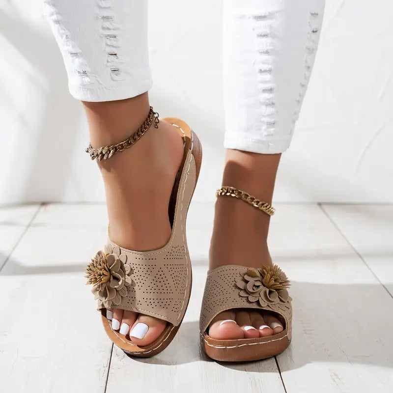 Heidi-Mode | Weiße Flip-Flops Elegante Sandalen mit Blumenmotiv, Komfortabel und Leicht