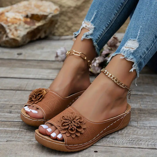Heidi-Mode | Weiße Flip-Flops Elegante Sandalen mit Blumenmotiv, Komfortabel und Leicht
