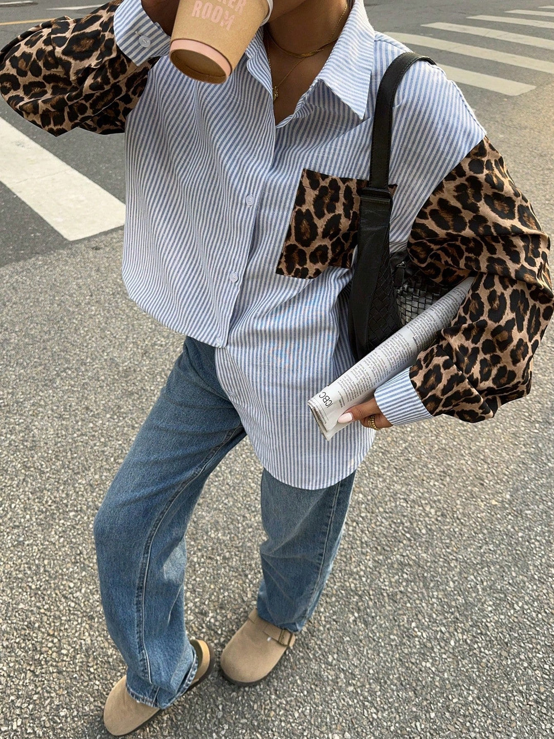 Heidi-Mode | Damenbluse mit Leo-Details Auffällig, Locker & Streetstyle Bereit