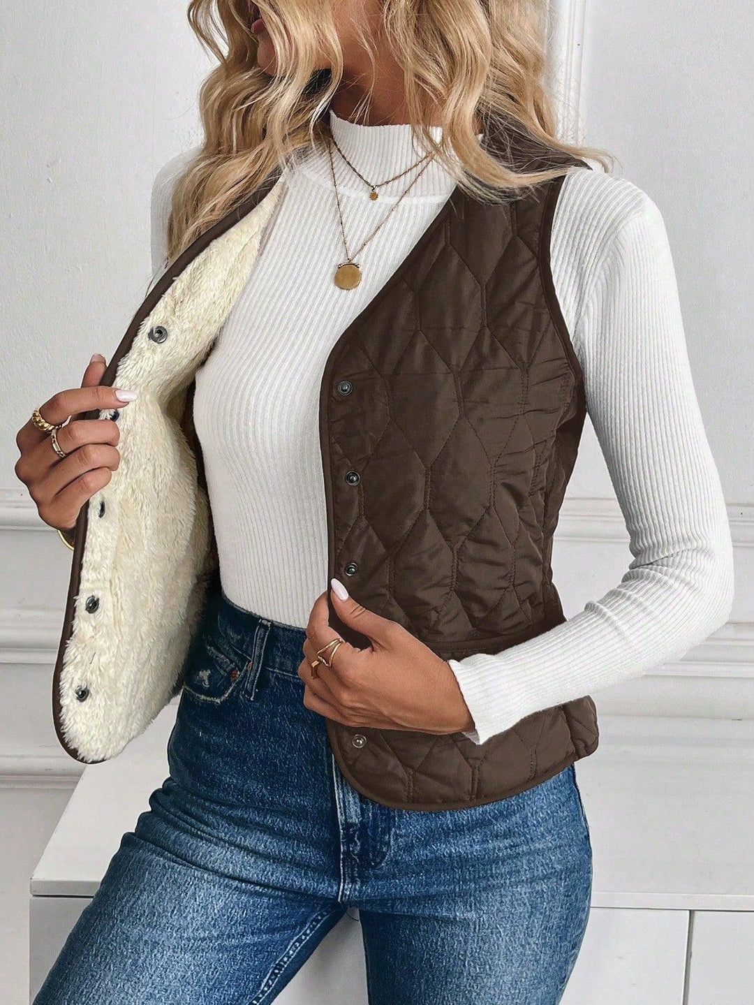 Heidi-Mode | Gesteppt Gefütterte Weste mit Umgekehrtem Lamm für Damen