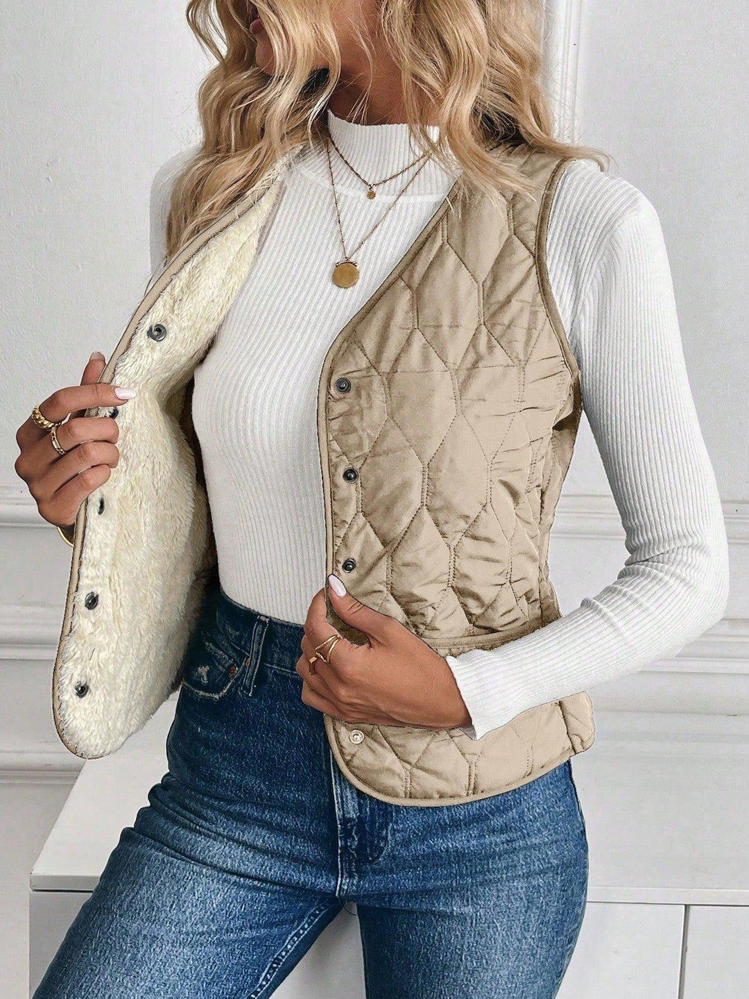Heidi-Mode | Gesteppt Gefütterte Weste mit Umgekehrtem Lamm für Damen