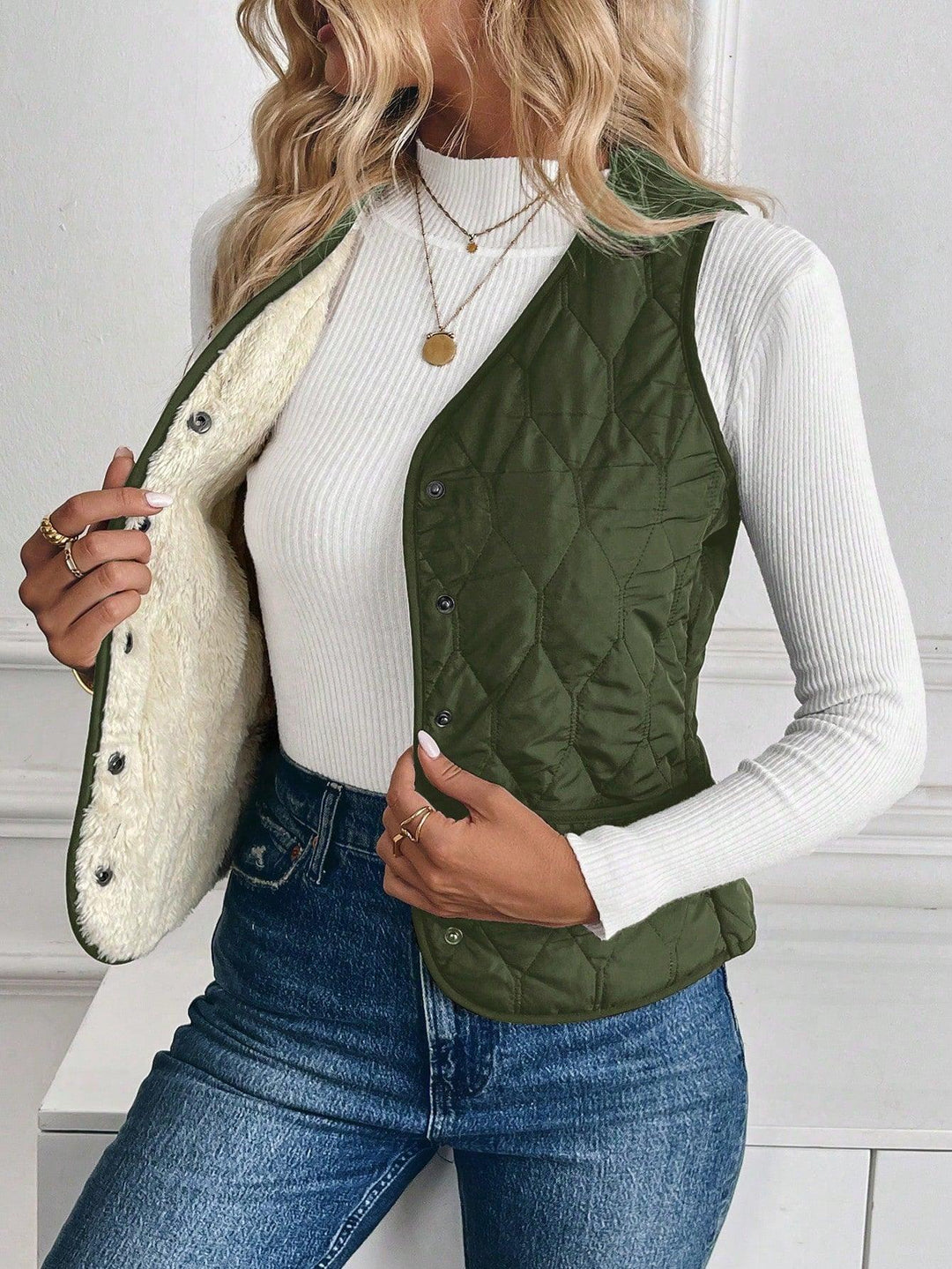 Heidi-Mode | Gesteppt Gefütterte Weste mit Umgekehrtem Lamm für Damen