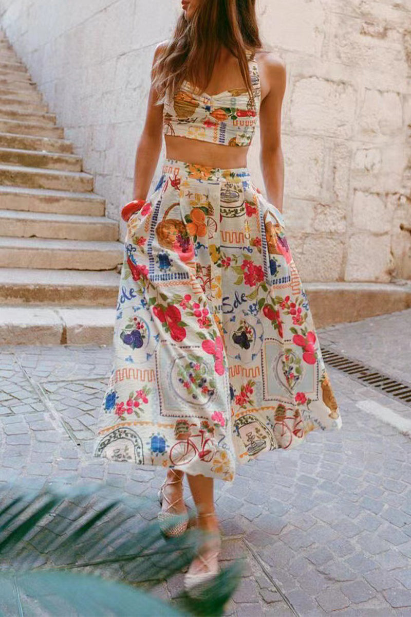 Heidi-Mode | Elegantes zweiteiliges Set mit Floralprint, Taschen, Rüschen und Quadratausschnitt