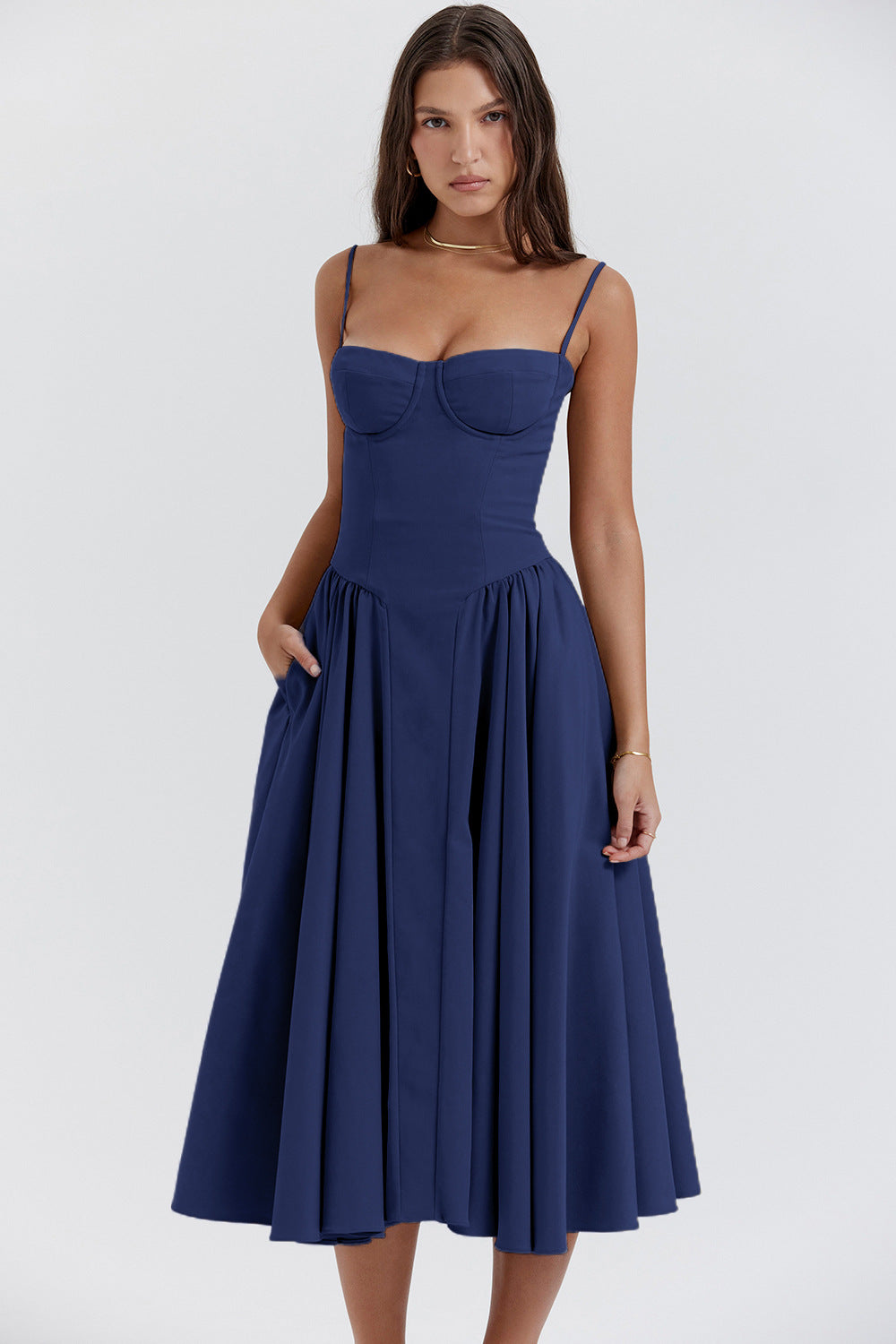 Heidi-Mode | Kleid Sleek Rückenauschnitt Sling Kleid