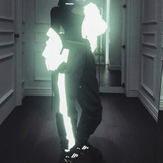 Damen Sportliches Jogginganzug mit reflektierenden Akzenten Heidi-Mode