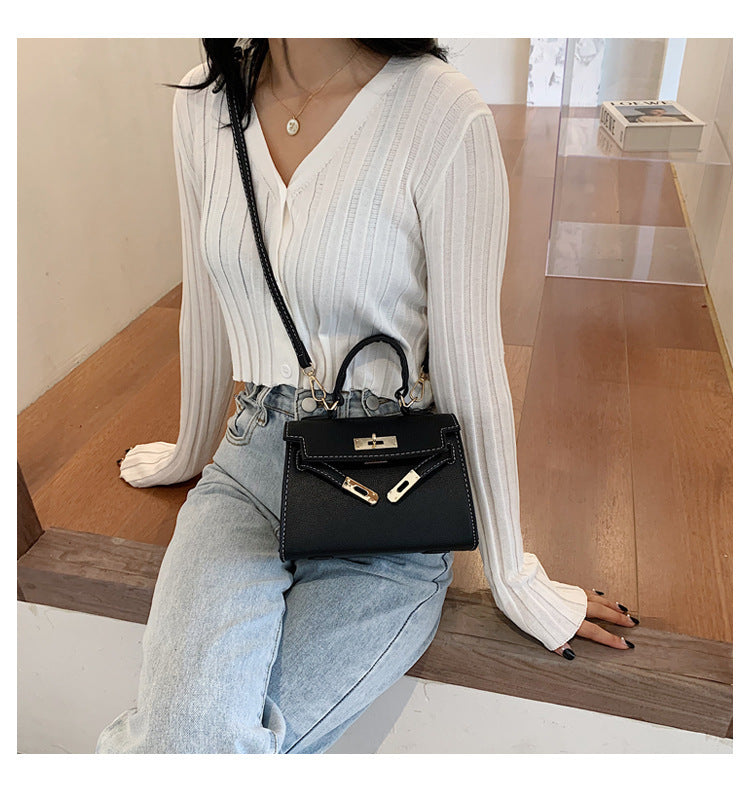 Heidi-Mode | Eine Seitliche Schultertasche Im Western-Stil