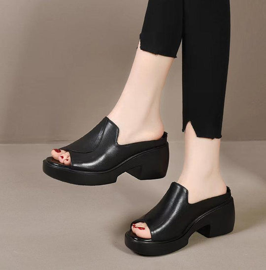 Heidi-Mode – Schwarze Komfort-Pumps