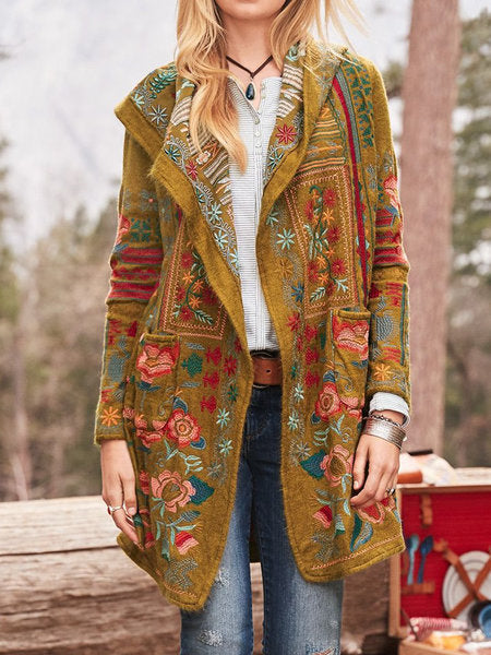 Damen kunstvoll bestickte Strickjacke mit Kapuze und Taschen Heidi-Mode