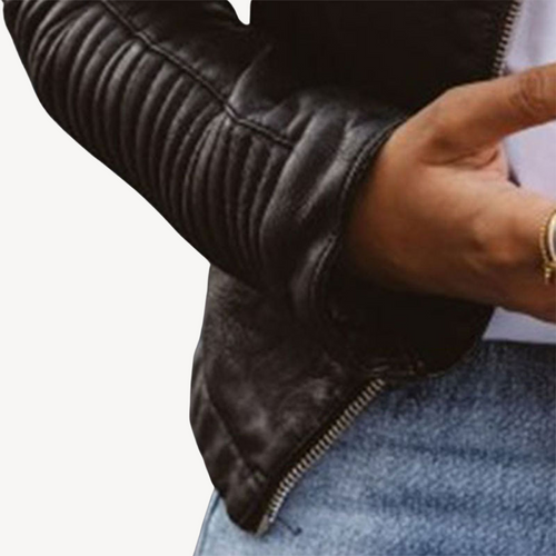 Heidi-Mode | Schwarze Lederbikerjacke für Frauen