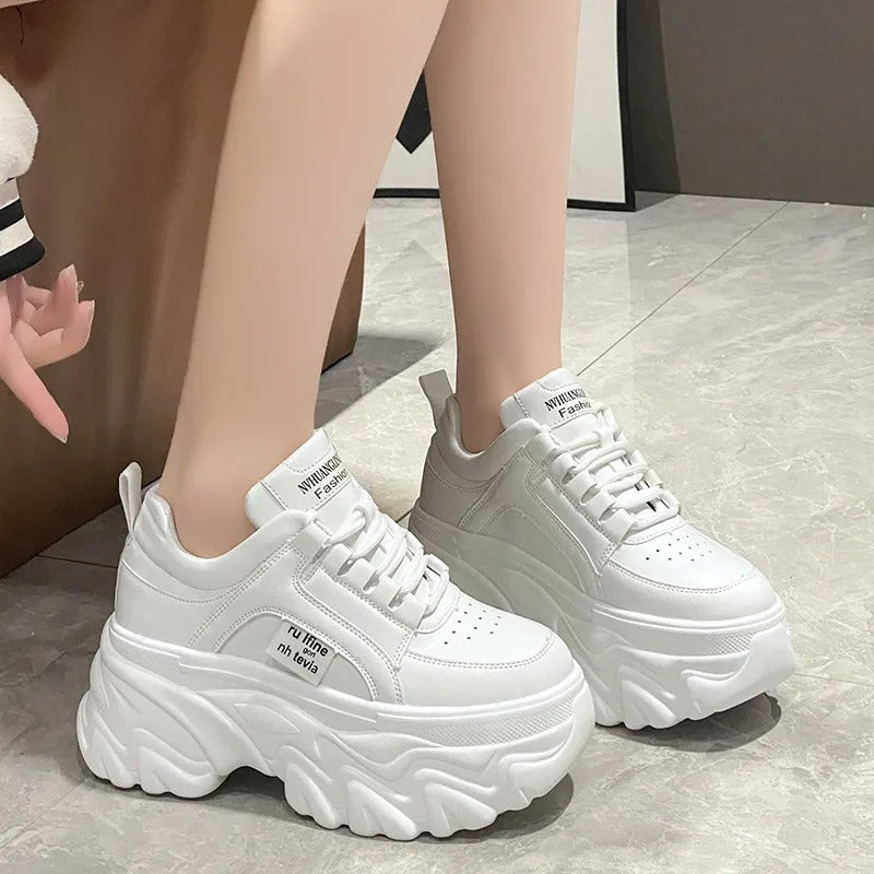 Bequeme Und Klobige Plateau-Sneakers
