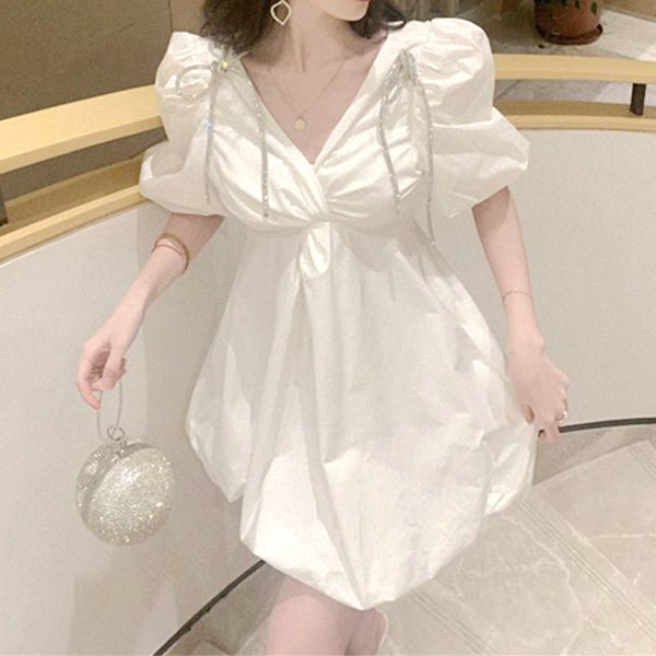 Heidi-Mode | Puffärmel V-Ausschnitt Flauschiges Weißes Kleid