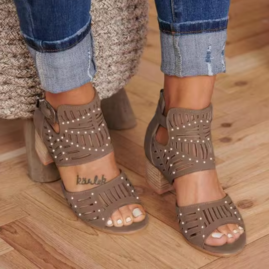 Heidi-Mode | Absatzsandalen mit Vainica