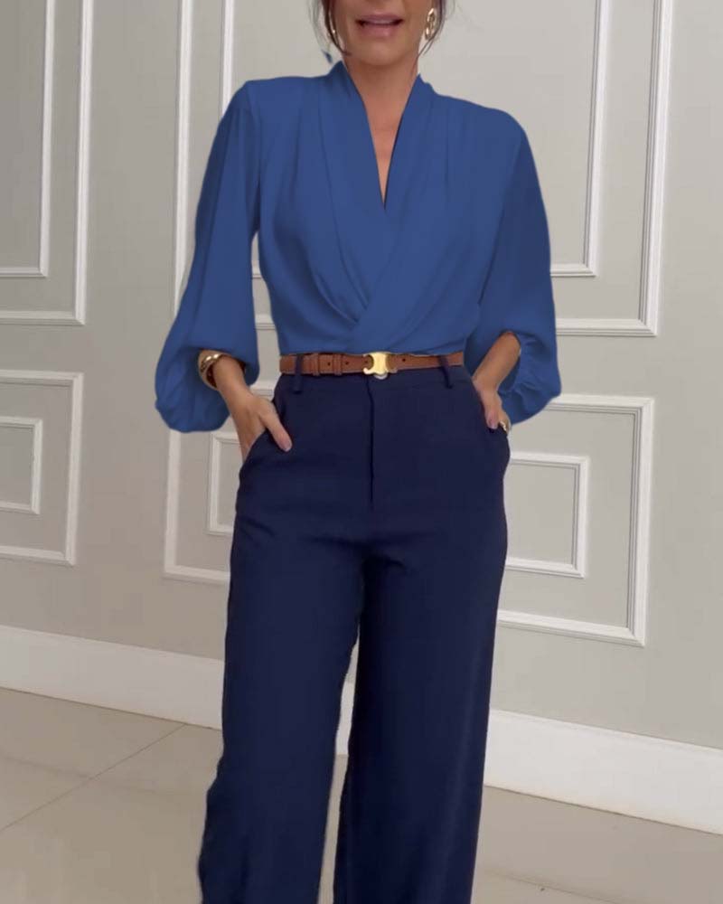 Heidi-Mode | Stilvolle weiße Bluse mit Lampionärmeln und V-Ausschnitt