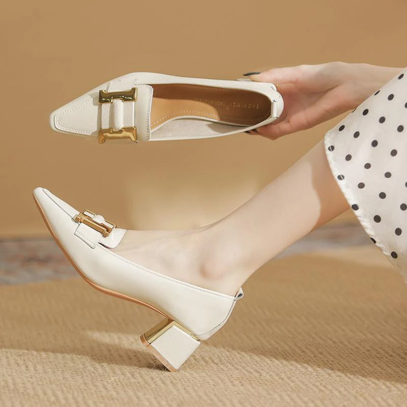 Heidi-Mode | Pumps mit Blockabsatz