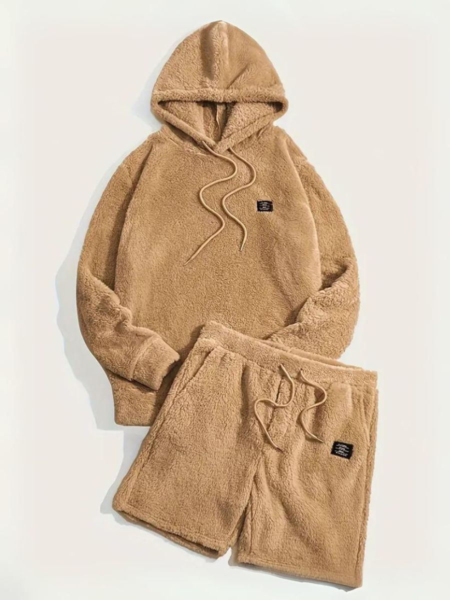 Heidi-Mode | Fluffy Hoodie und Shorts