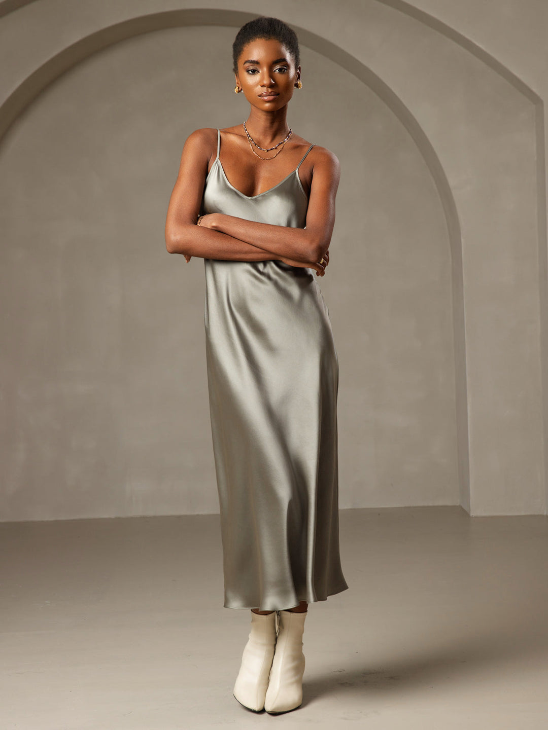 Heidi-Mode | Lange Seidenkleid mit Spaghetti-Träger