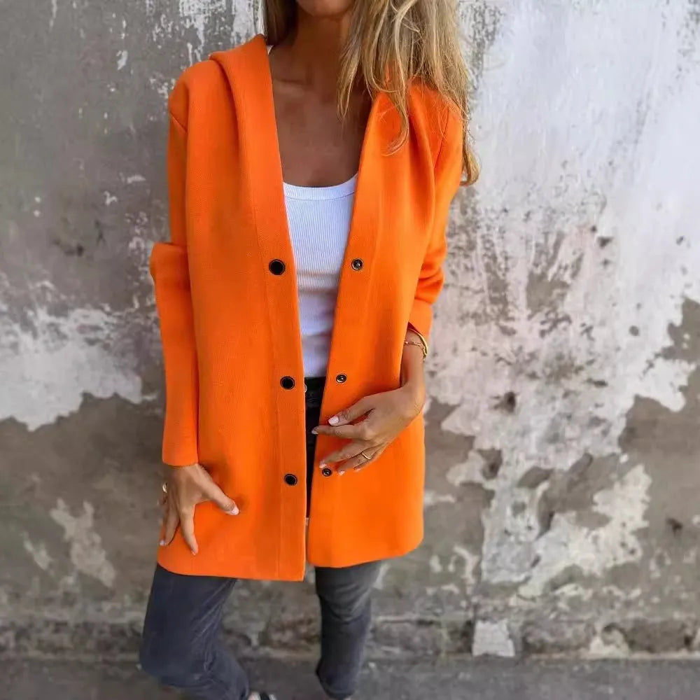 Heidi-Mode | Lässiger einreihiger Cardigan mit Kapuze