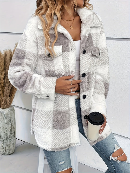 Lässige Karojacke mit luftiger Knopfleiste