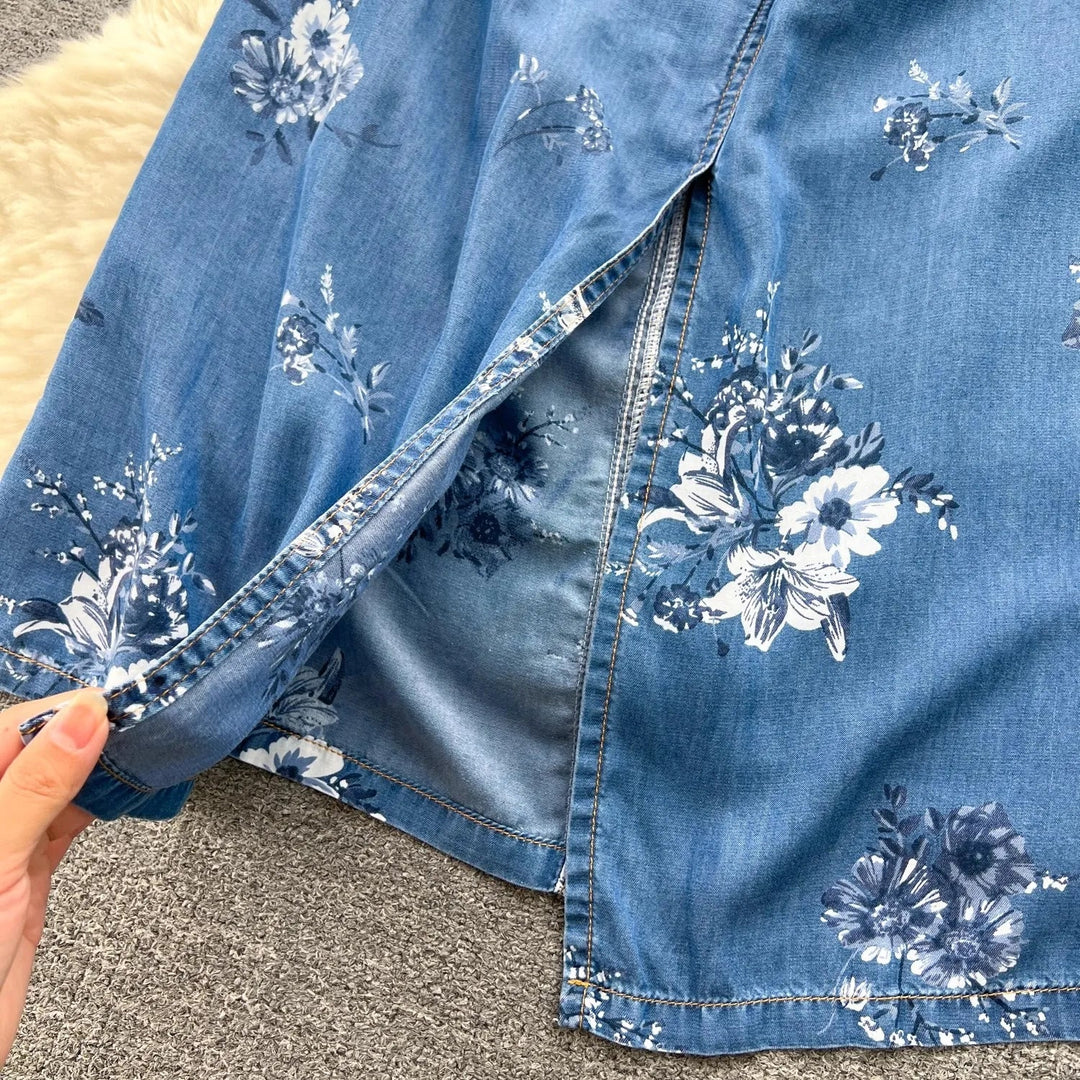 Weiches Denim-Blumenkleid