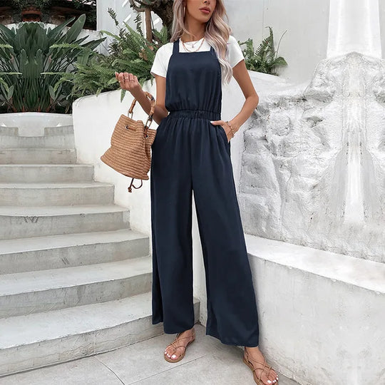 – weit geschnittene Jumpsuit mit elastischem Bund und seitlichen Taschen