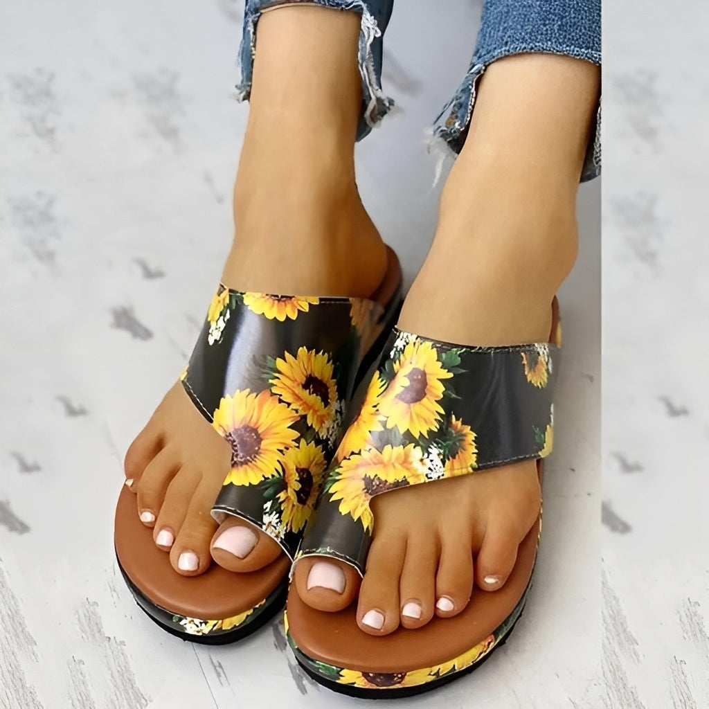 Heidi-Mode | Flache Boho-Sandale Mit Absatz