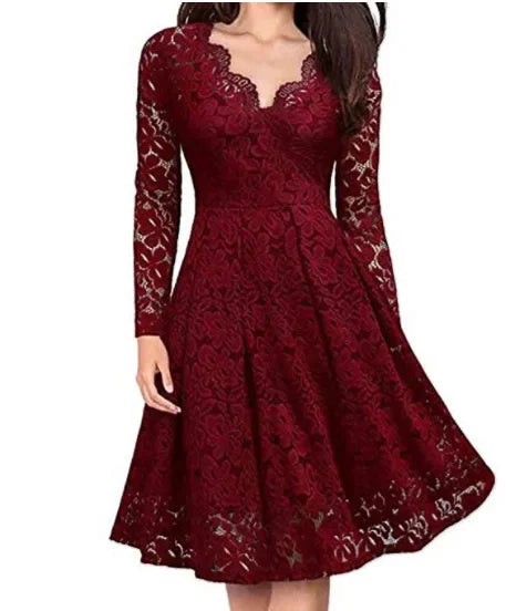 Spitzenkleid mit V-Ausschnitt - Lara