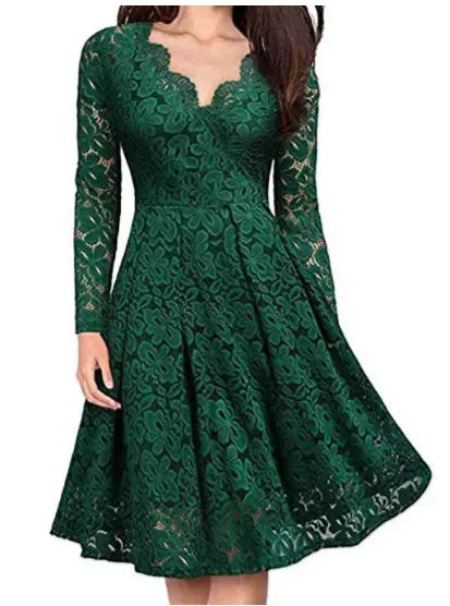 Spitzenkleid mit V-Ausschnitt - Lara