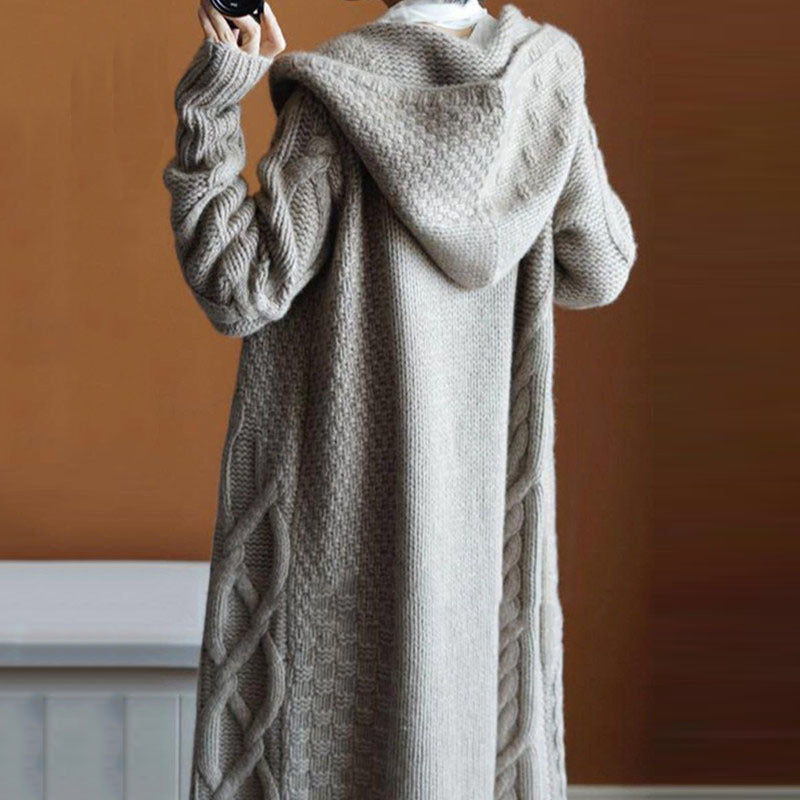 Damen Strickjacke mit Kapuze und feinem Textilmuster Heidi-Mode