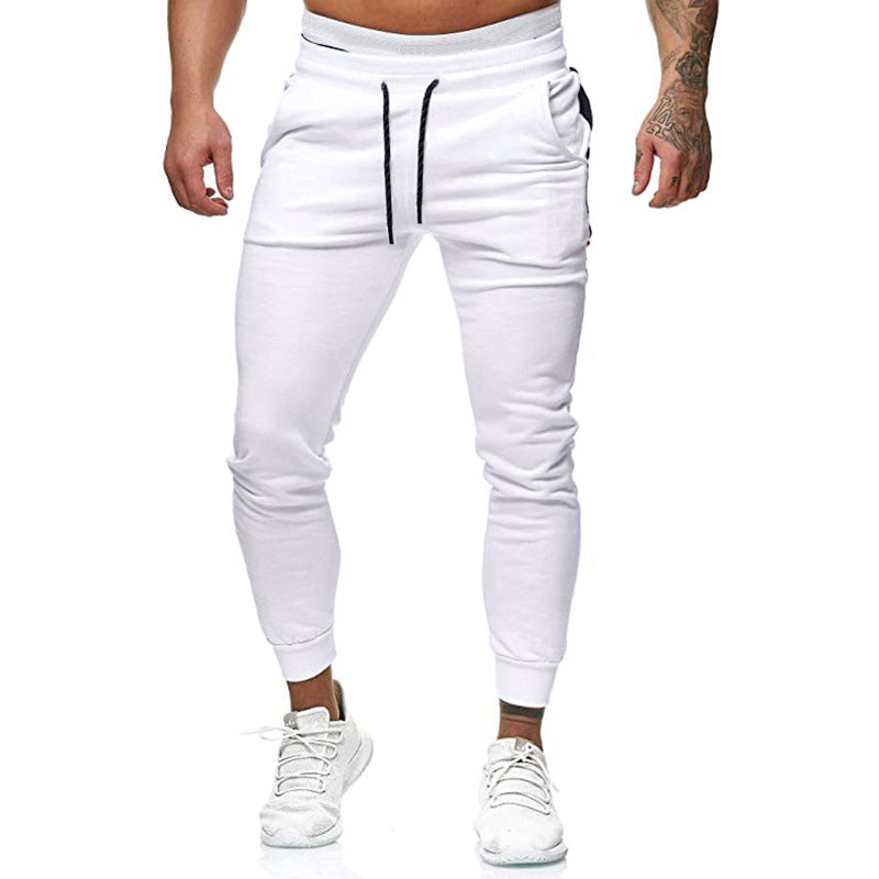 Herren Sportliche Jogginghose mit elastischem Bund und praktischen Taschen Heidi-Mode