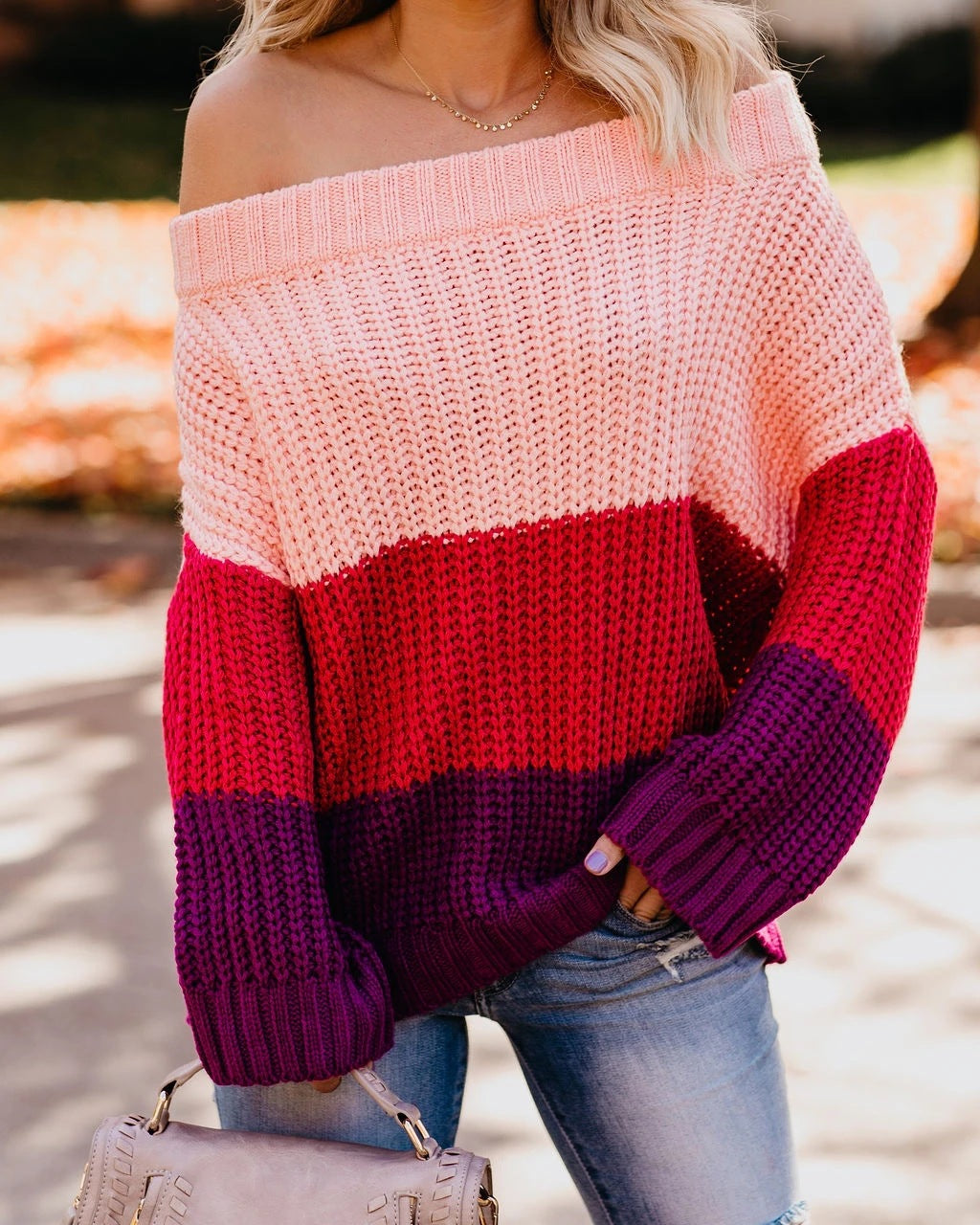 Damen lässiger Strickpullover mit weitem Ausschnitt und Farbblockdesign Heidi-Mode