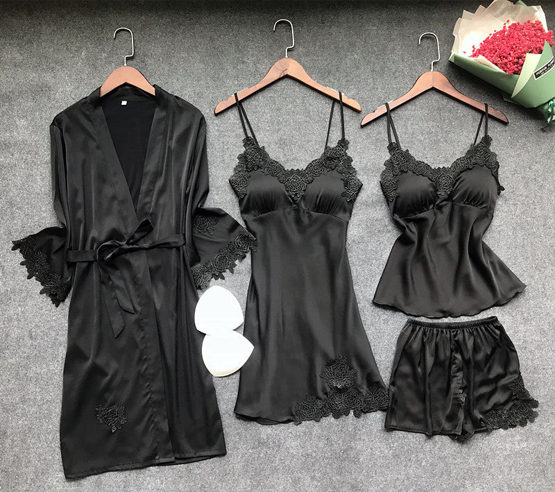 Damen Nachtwäsche Set mit verführerischem Spitzenkragen und satinierter Oberfläche Heidi-Mode
