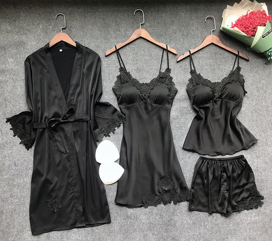 Damen Nachtwäsche Set mit verführerischem Spitzenkragen und satinierter Oberfläche Heidi-Mode