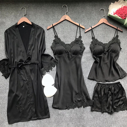 Damen Nachtwäsche Set mit verführerischem Spitzenkragen und satinierter Oberfläche Heidi-Mode