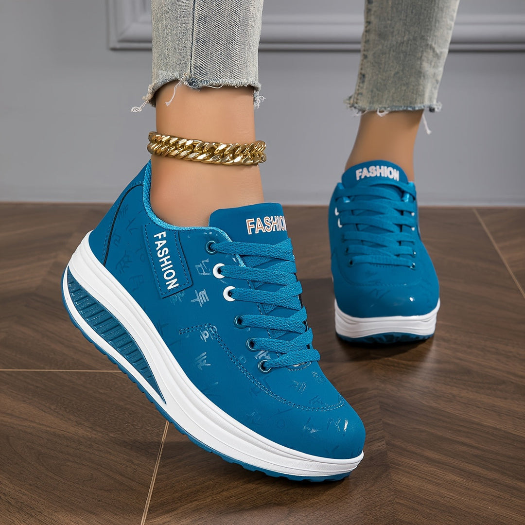 Heidi-Mode | Bequeme Outdoor Wanderschuhe