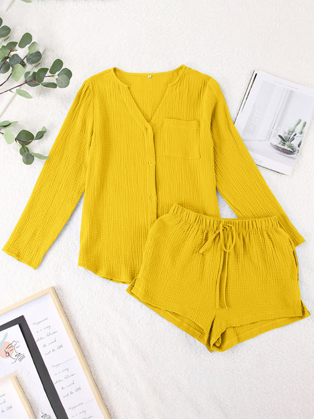 Heidi-Mode | Notched Langarm-Top und Shorts-Set