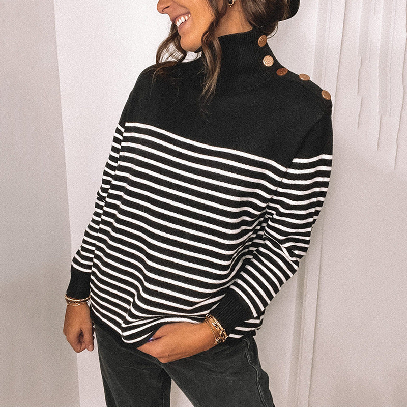 Damen modischer Streifenpullover mit hohen Kragen und dekorativen Knöpfen Heidi-Mode