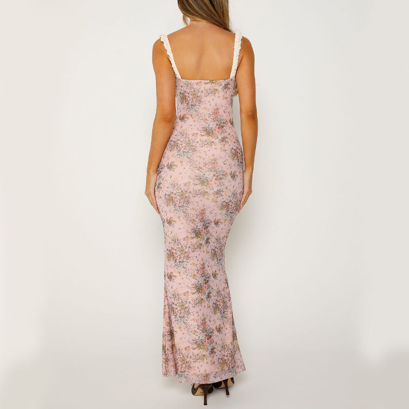 Heidi-Mode | Tailliertes Kleid mit Spitze, Trägern und Bleistiftrock