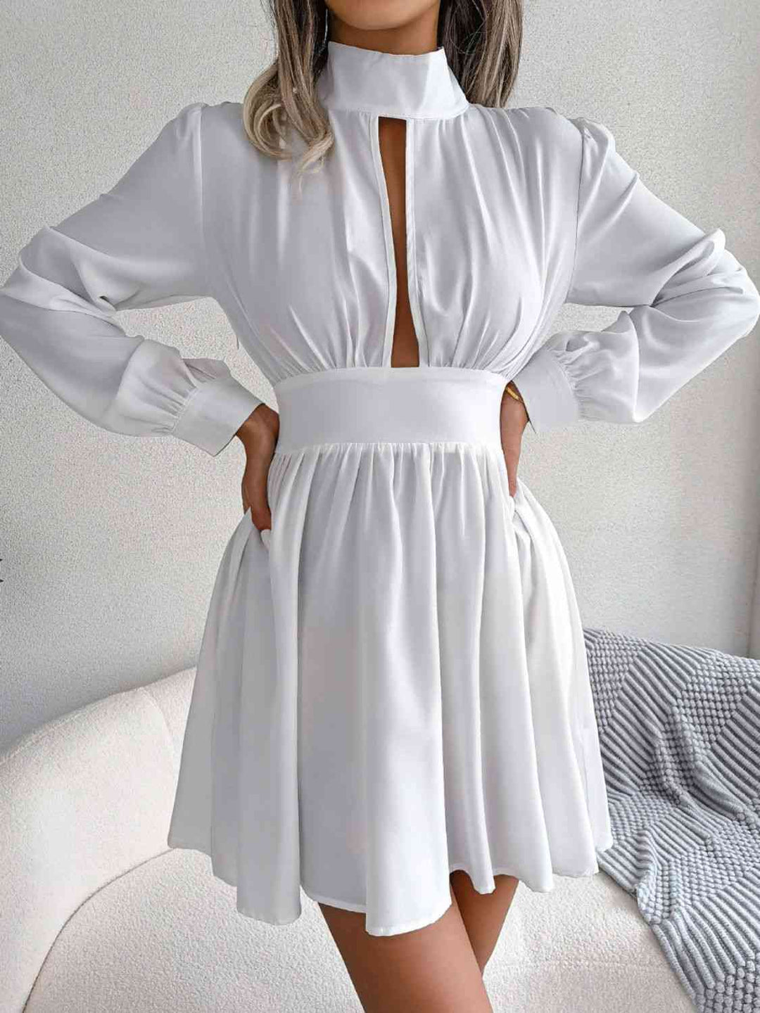 Heidi-Mode | Cutout Rollkragen A-Linie Mini Kleid