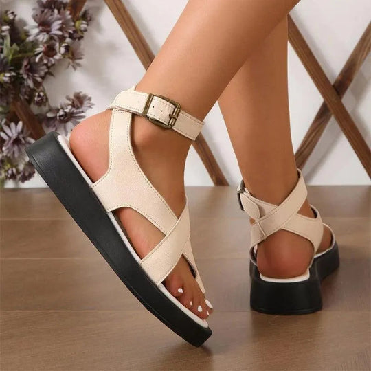 Heidi-Mode | Casual sandalen met teenuitsparing en dikke zool