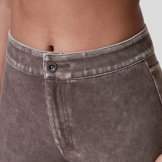 Damen-Schlagjeans mit hohem Bund und Vintage-Waschung