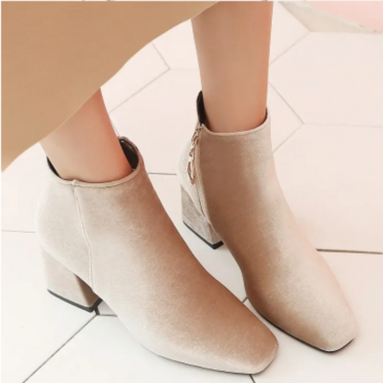 Heidi-Mode | Elegante Stiefeletten mit Quadratzehen und Hohem Absatz Damen Stiefeletten