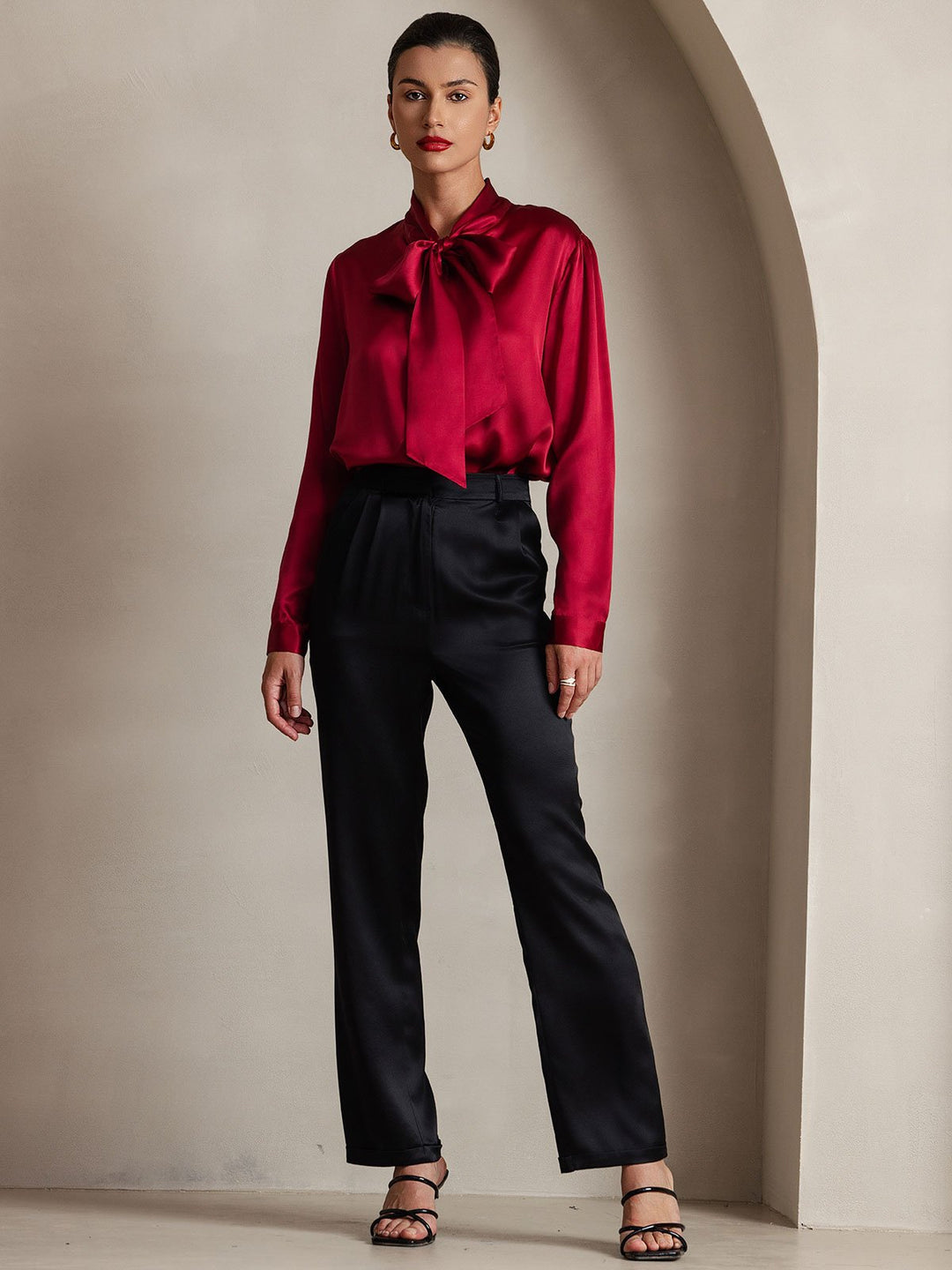 Heidi-Mode | Damen Elegante Seidenbluse mit Schlipskragen und Langen Ärmeln