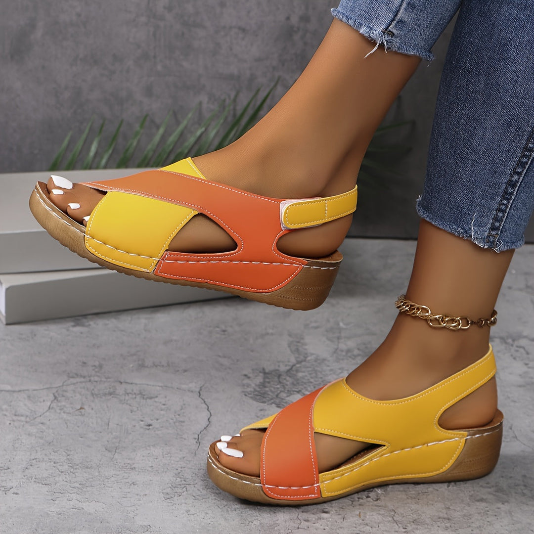 Heidi-Mode | Moderne Farbblock Sandalen