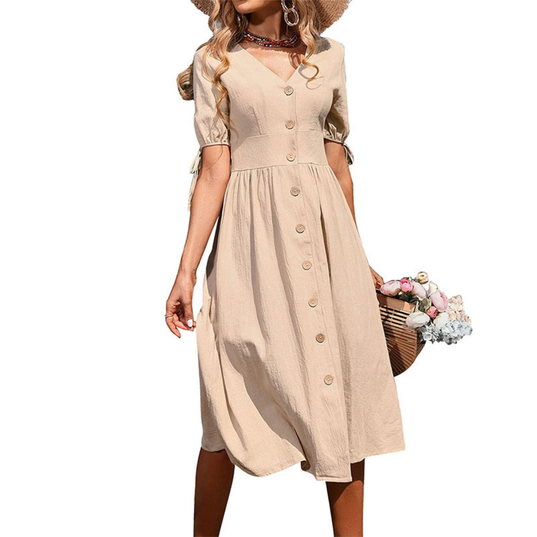 Heidi Mode | Einfaches kurzärmeliges Kleid mit V-Ausschnitt in Uni-Farbe