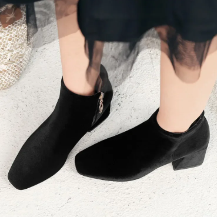 Heidi-Mode | Elegante Stiefeletten mit Quadratzehen und Hohem Absatz Damen Stiefeletten