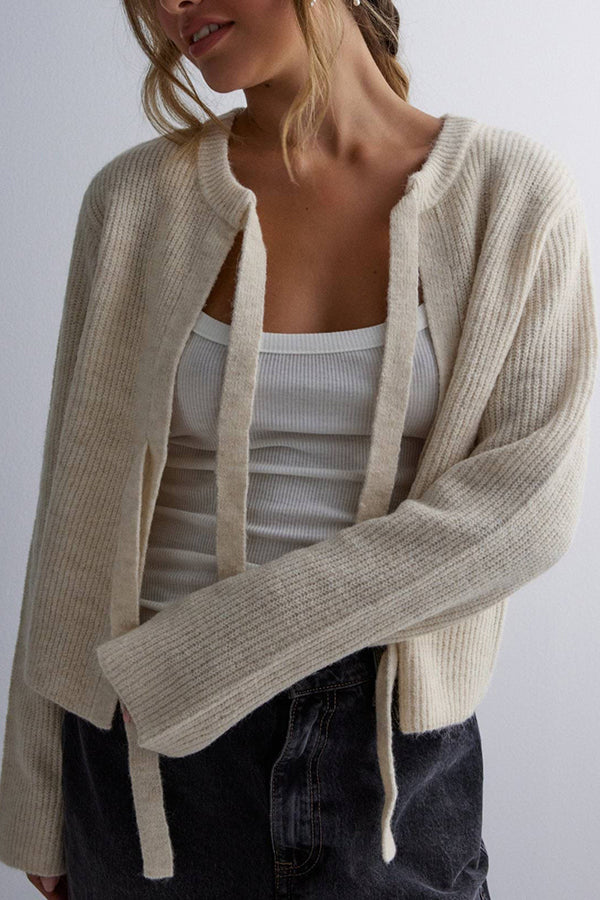 Heidi-Mode | Luxe Gebreid Vest Met Stijlvolle Vetersluiting Voor Dames